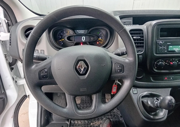 Renault Trafic cena 69900 przebieg: 105000, rok produkcji 2015 z Jędrzejów małe 436